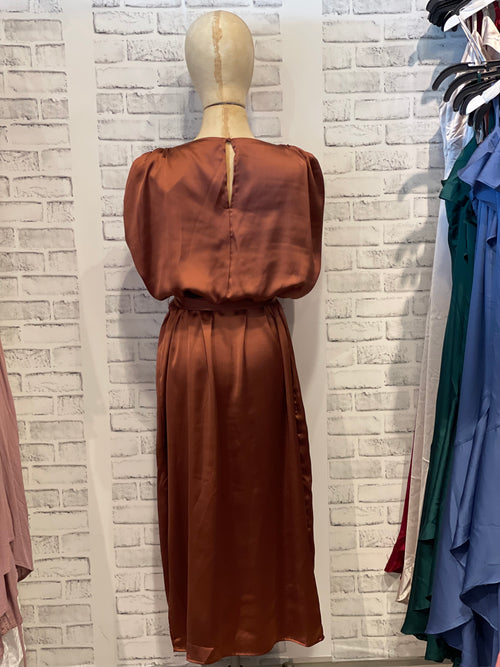 Beaumont Ruched Shoulder Dress in Sienna