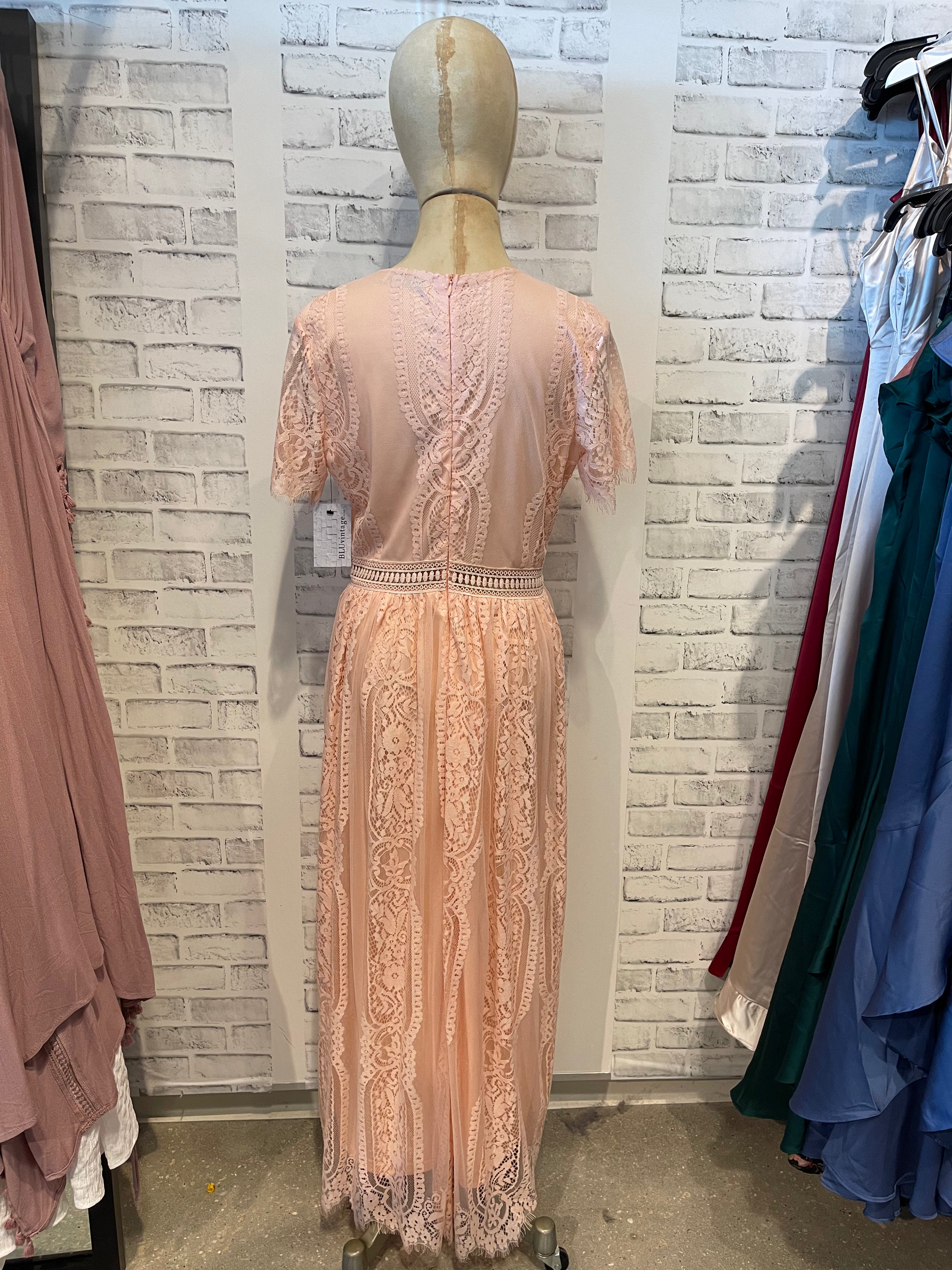 Dreamy Maxi Dress in Peach BLUvintage Dreamy Maxi Dress in Peach BLUvintage