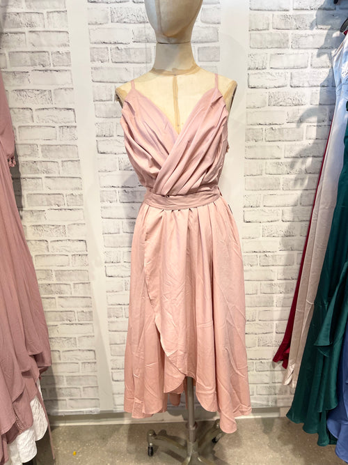 Octavia Midi  Dress in Soft Pink
