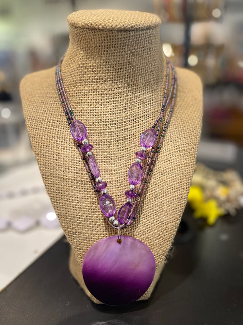 Bluvintage Shell Necklace In Purple