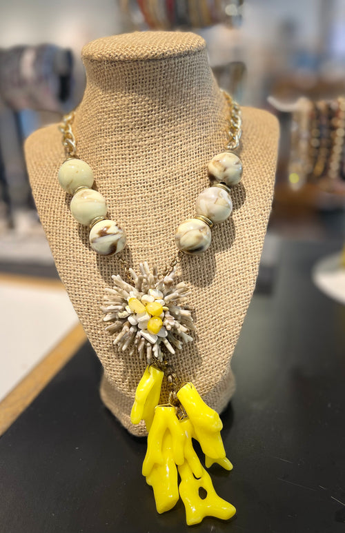 BLUvintage Coral Reef Necklace In Yellow