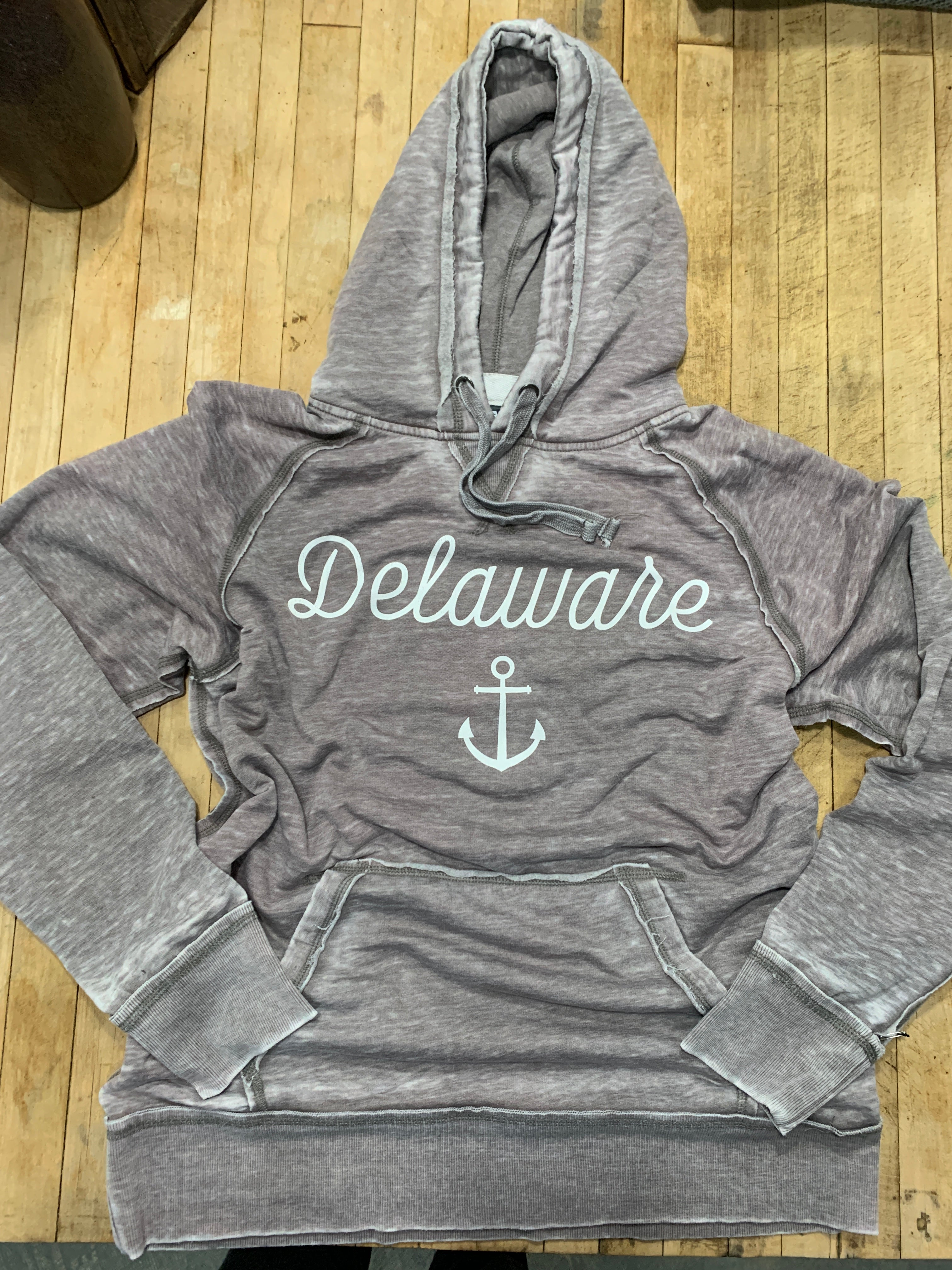 Delaware with Anchor Hoodie in Vintage Grey